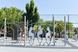 Astoria Heights Playground