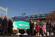 Ethel Kennedy and Governor David Paterson present the new bridge sign to a gathered audience 