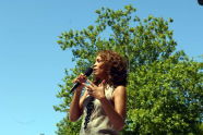 Whitney Houston live on Good Morning America 