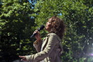 Whitney Houston live on Good Morning America 