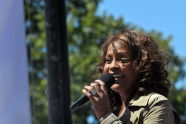 Whitney Houston live on Good Morning America 