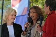 Diane Sawyer, Whitney Houston, and Robin Roberts 