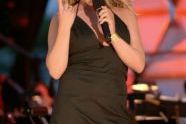 Jane Krakowski performs at Broadway Under the Stars 